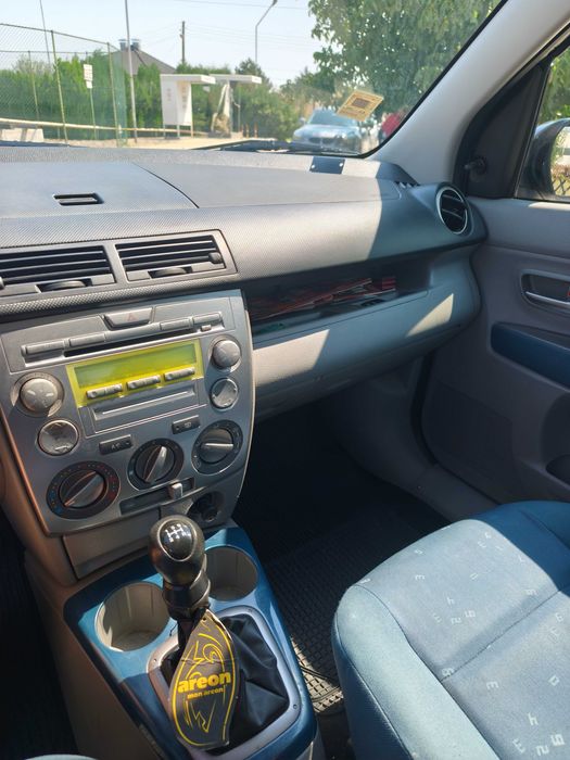 Mazda 2 регистрирана+всичко платено