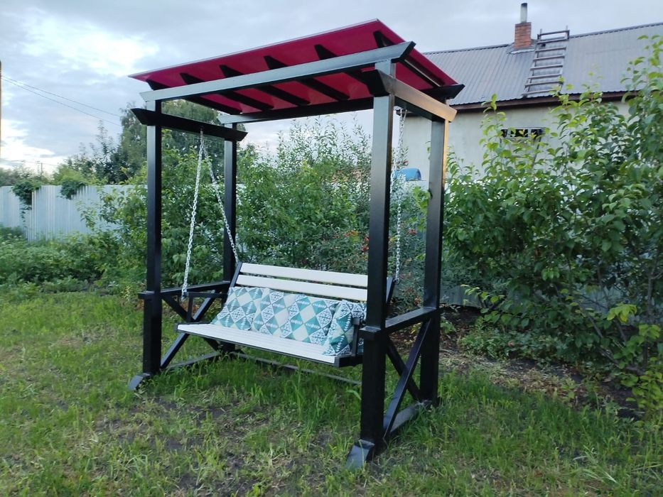 Продам металлическую качелю
