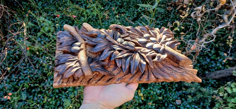 Пано маслинови клончета ръчна дърворезба - орех