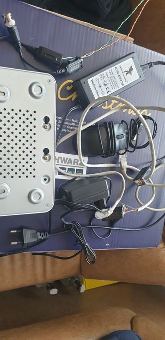 Dvr Hikvision DS-7104HQHI-K1