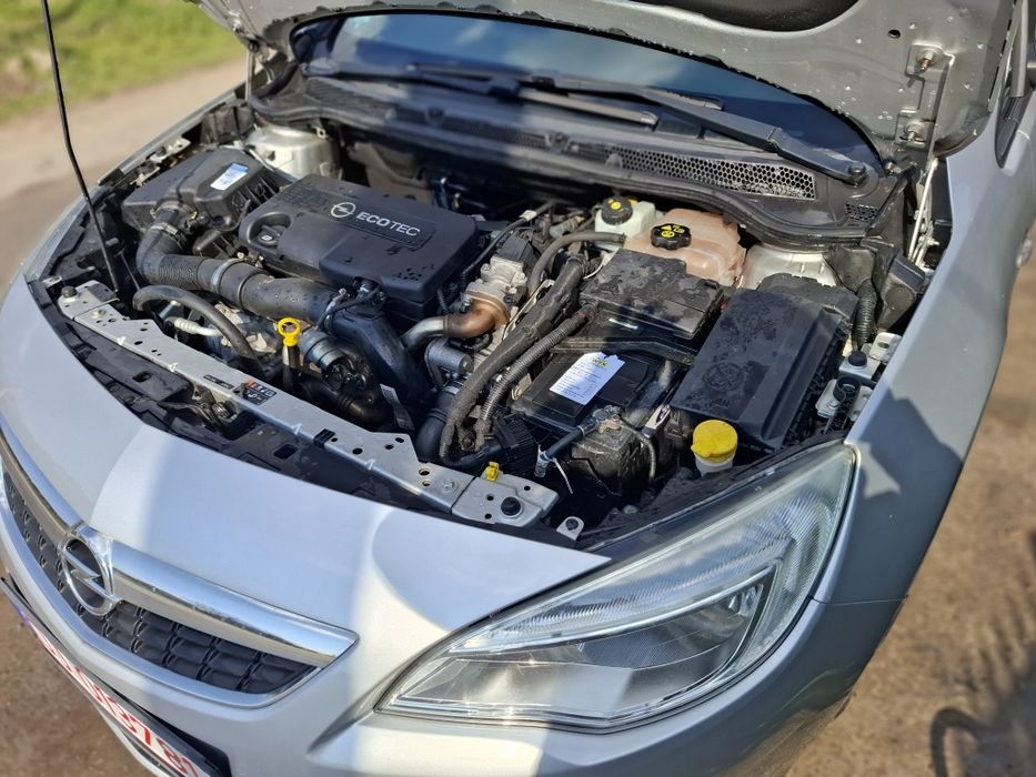Se vinde Opel astra j
