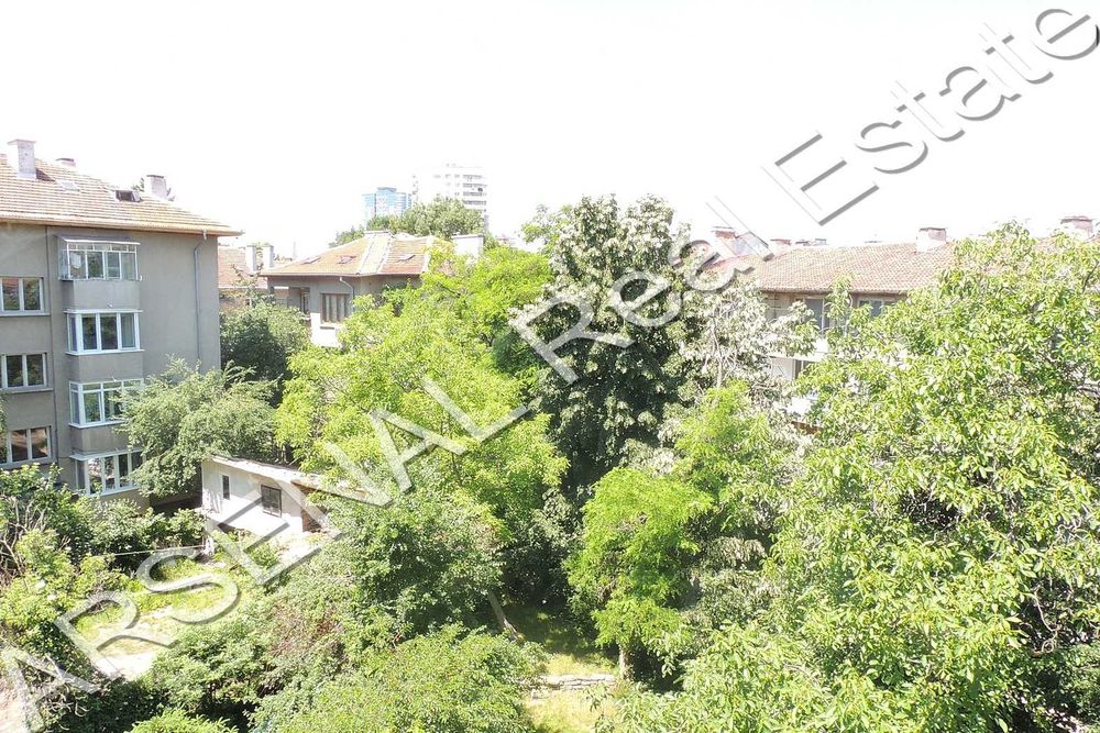 Дава се под наем Двустаен апартамент в София, Лозенец - 79 кв.м за 550 € - Снимка #3