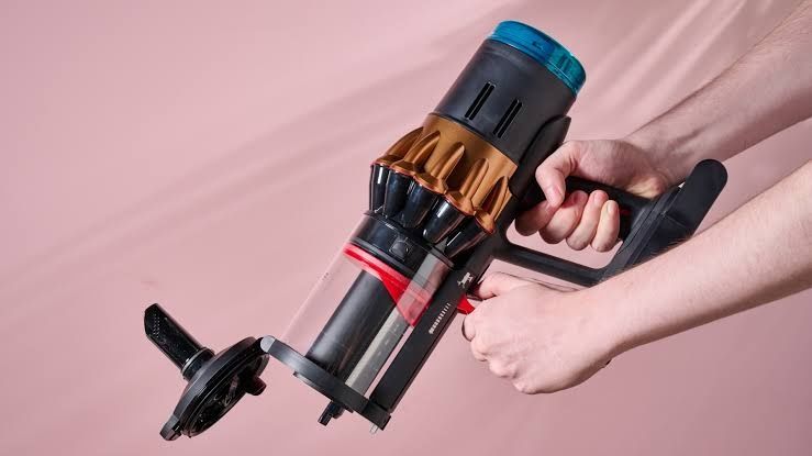 Dyson V16 Piston Animal — надёжный выбор для дома