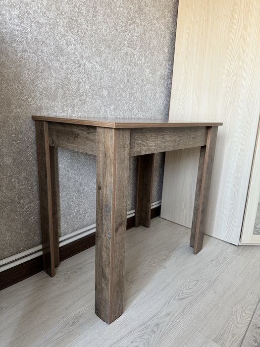 Журнальный столик