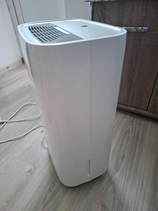 Dezumificator de aer