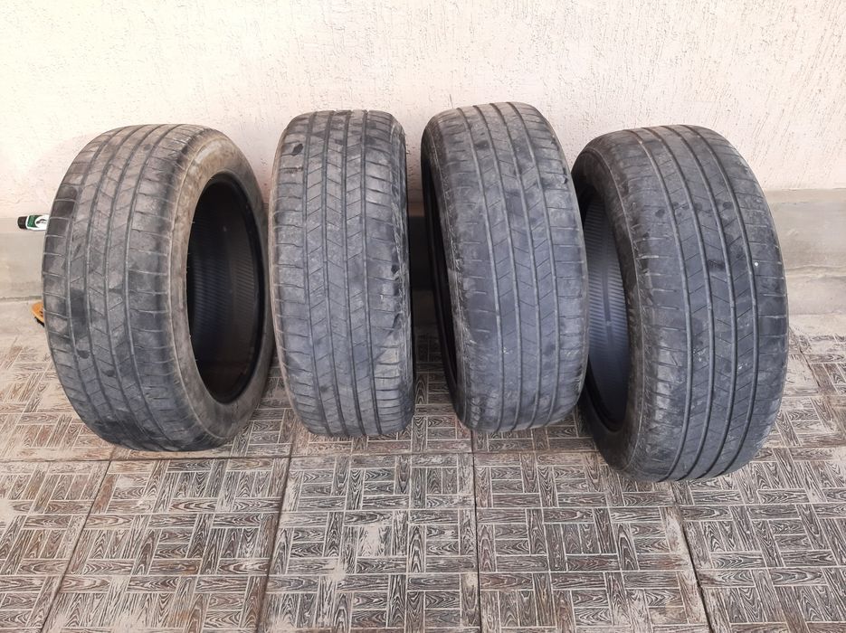 Продается БРИДГЕСТОНЕ шины R17
