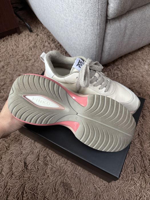 Сникърси Pinko