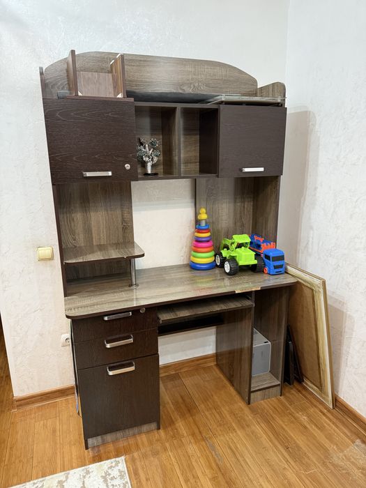 Компьютерный стол