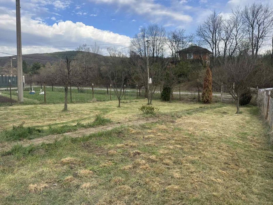 Продава се Парцел в с. Големо Бучино, Област Перник - 30 кв.м за 3000 €/кв.м - Снимка #3