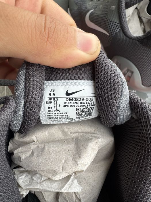 Чисто нови маратонки NIKE AIR MAX