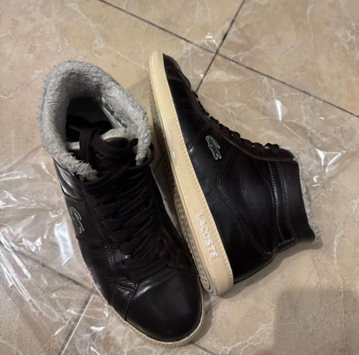 Ghetuțe Lacoste unisex maro, măsura 39,5