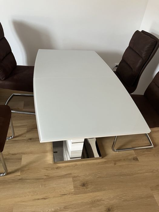 Masa extensibila de bucatarie / living