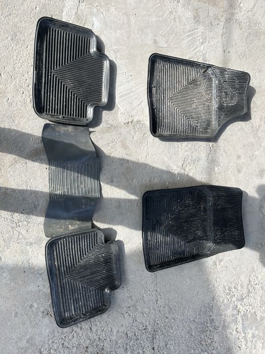 Полики универсальные в хорошем состоянии.