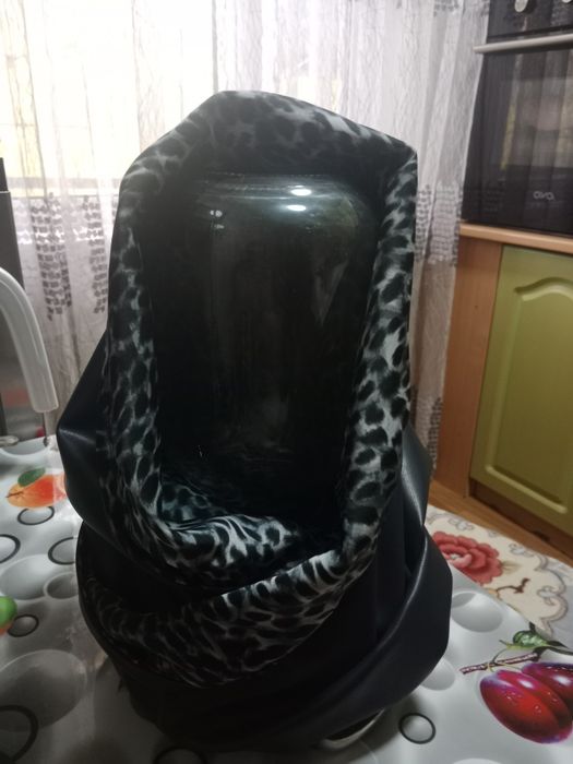 Головные уборы ,косынка из экокожи