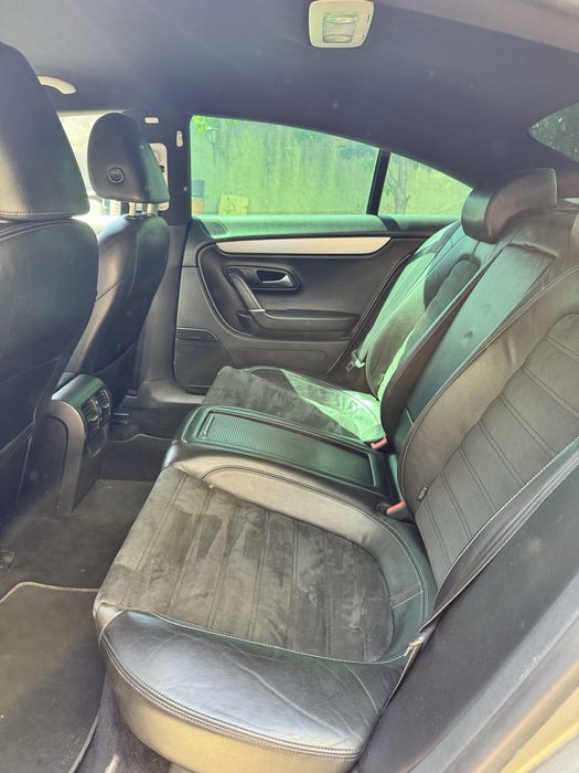 Volkswgen Passat 2.0 TDI R-line