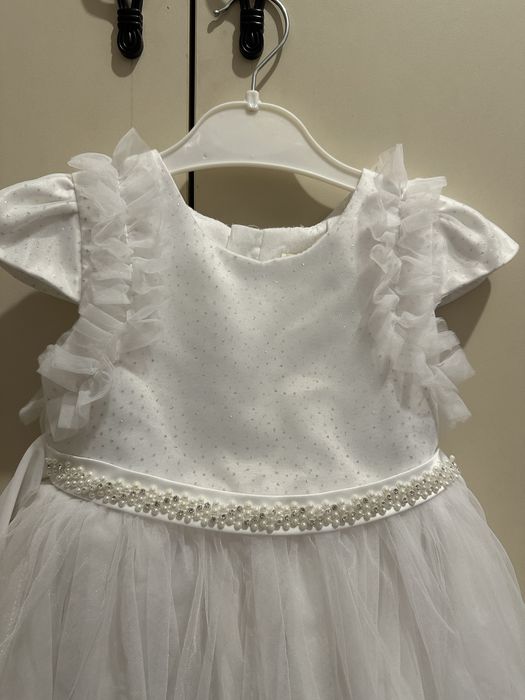 Продам Детское платье белое