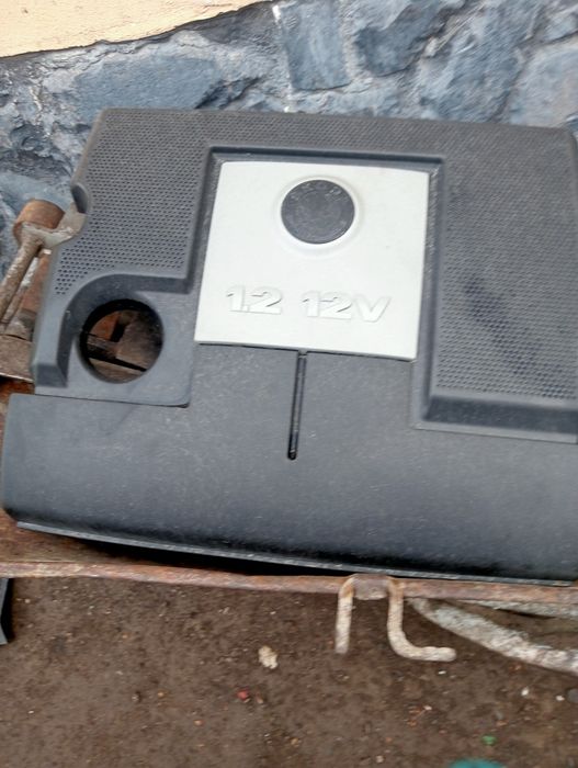 Capac motor suport filtru aer scoda Fabia  1. -1.2 benzină