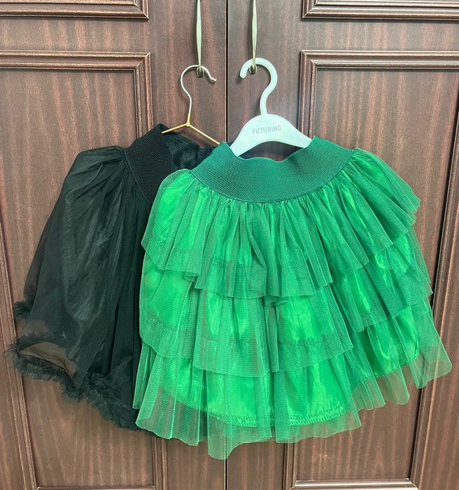 Юбки, платья на прокат