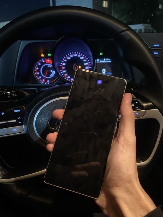 Продам самсунг/samsung s10 lite