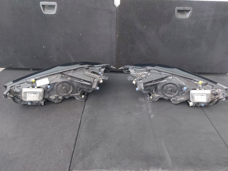 Фарове Jaguar XE 2016г.