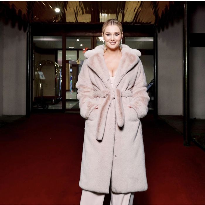 Экошуба пудрового оттенка