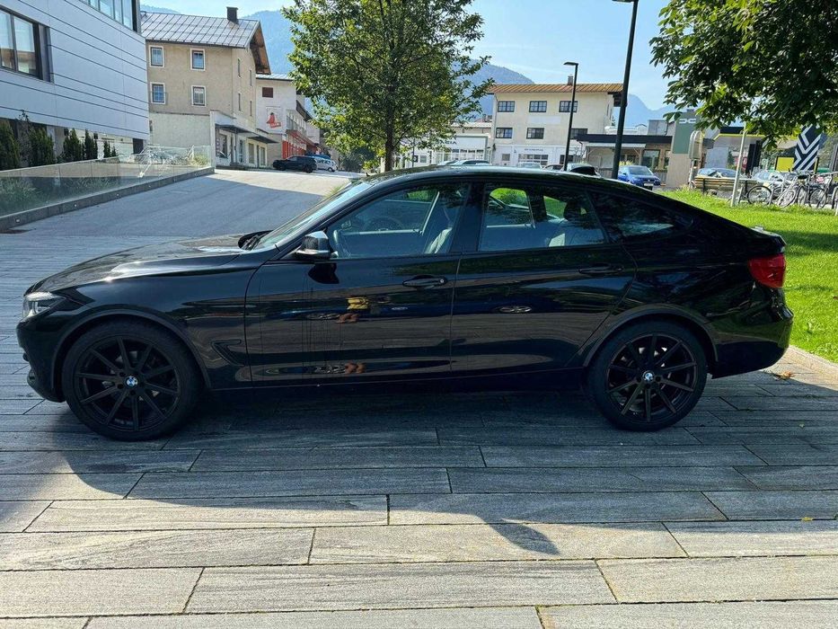 Jante BMW TA-Technix XF2 Bright Black R20 + cauciucuri MAXXIS cadou