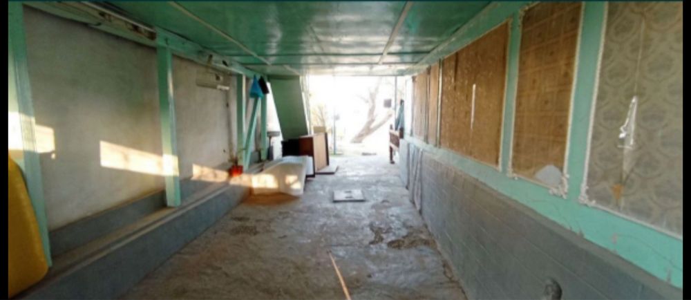 БИРЛИК 5 сот 5 хона урта ремонт фасад: 16,20 метр 2 томон куча, Шароф