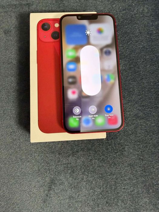 Vand Sau Schimb IPhone 13 Red Product 128Gb Neverlocked