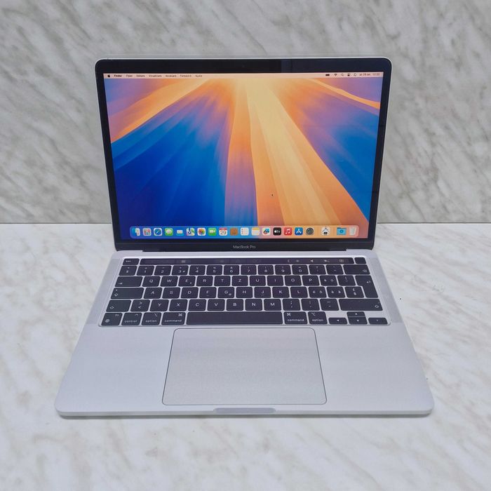 Laptop Apple MacBook Pro 2020 cu M1 8GB 512GB, ZEUS Amanet Militari