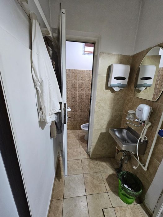Central spațiu comercial de închiriat