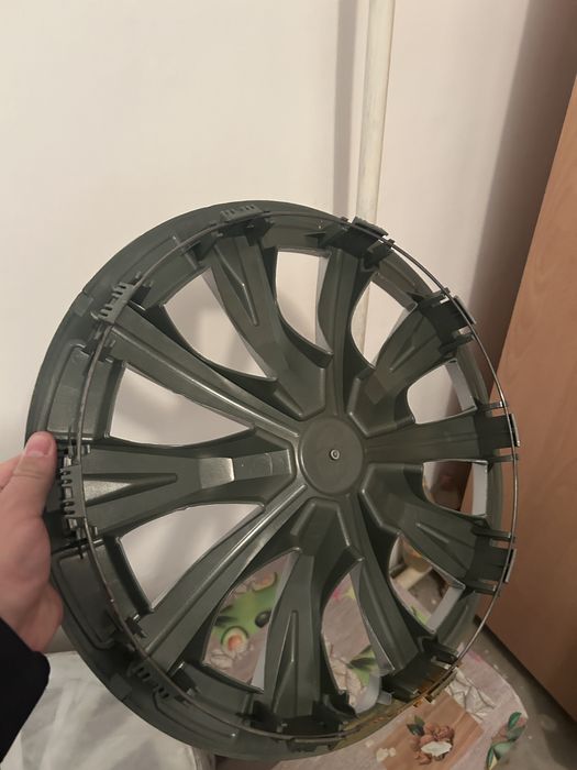 Продам колпаки на тойота