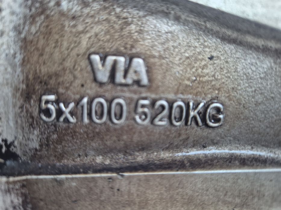 Диск на тойота 16