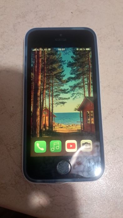 Срочно!!! Продаётся айфон