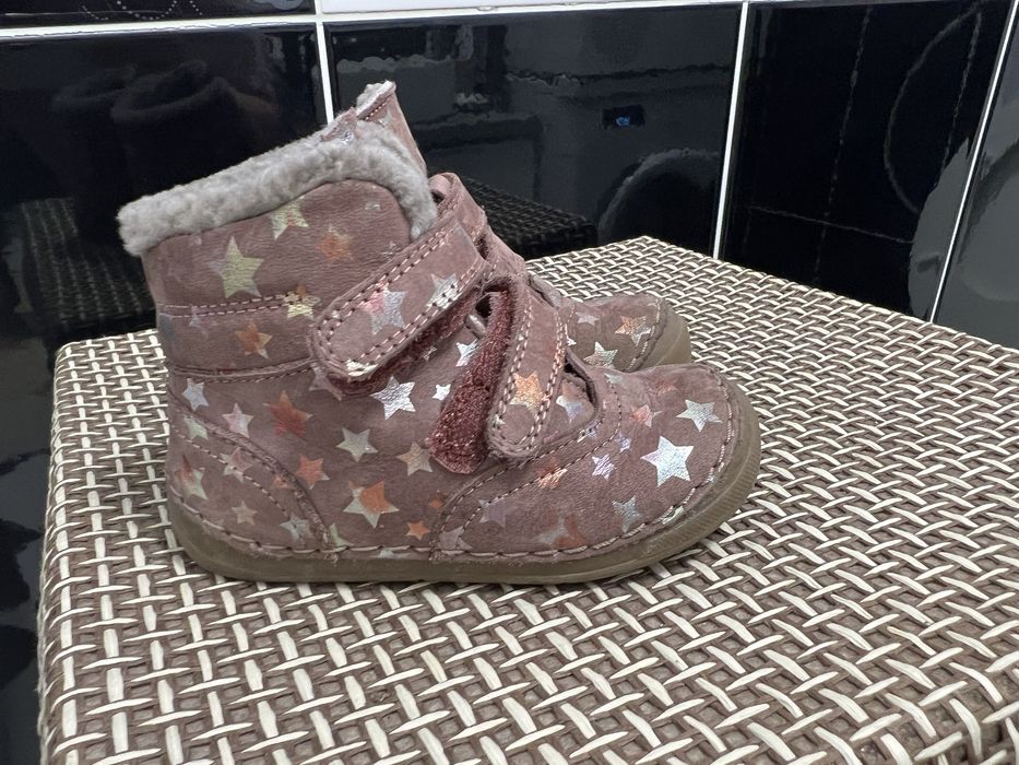 Ghete Froddo, marimea 22, imblanite