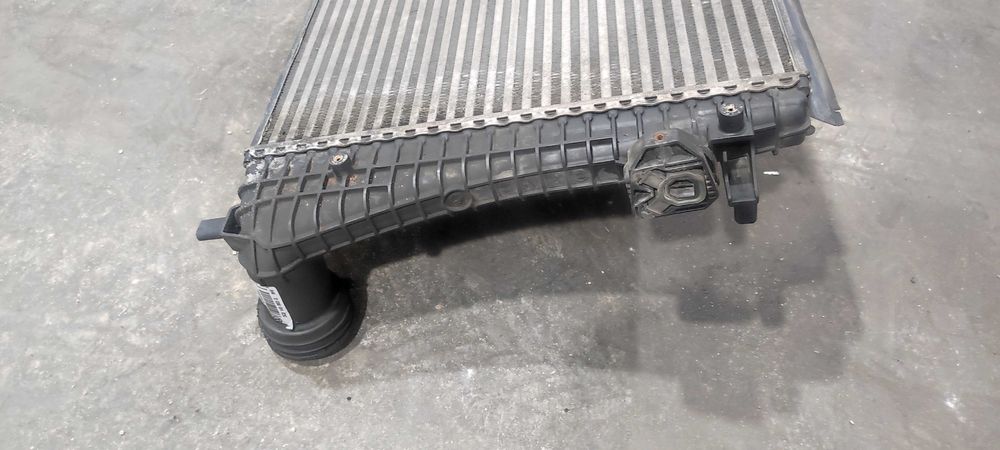 Radiator intercooler volkswagen vw passat B6 2.0 BMP 140 cp 3C0145803G