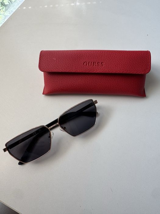 Слънчеви очила Guess