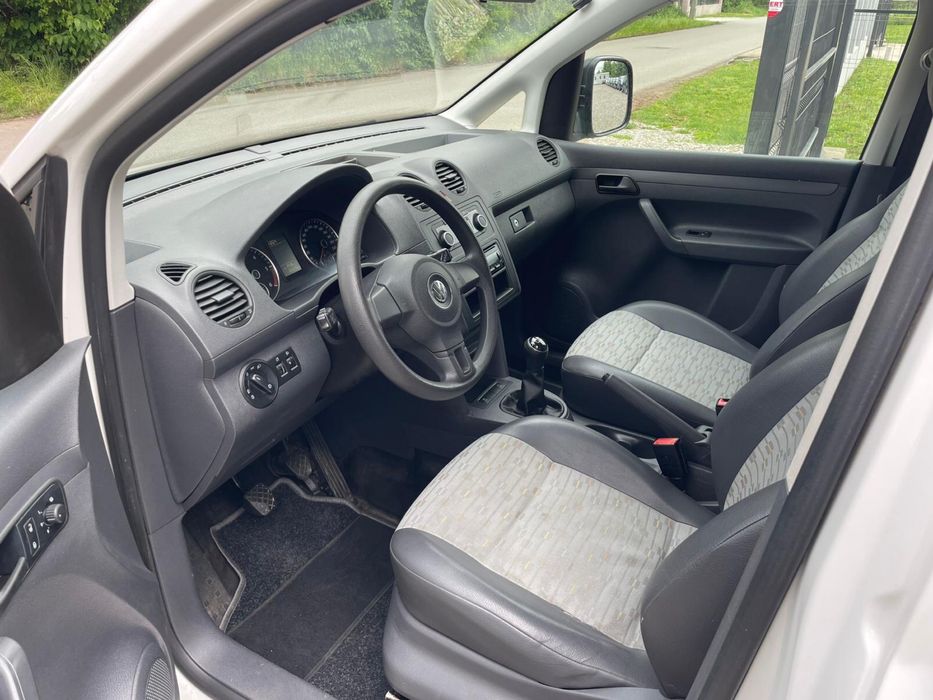 Volkswagen Caddy 1.6 tdi 105cp impecabil 2015 aer conditionat