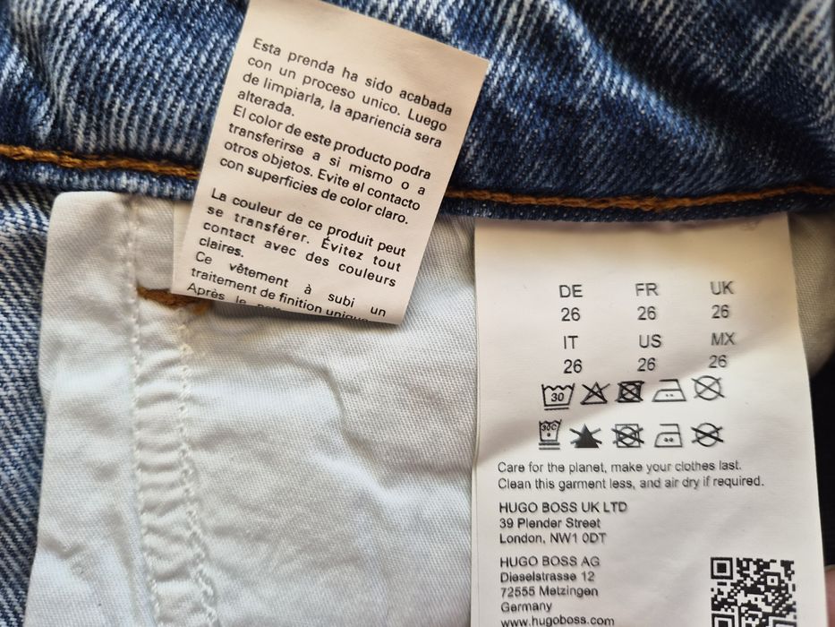 Hugo Boss Blue, Tommy Hilfiger, Levis къси панталонки