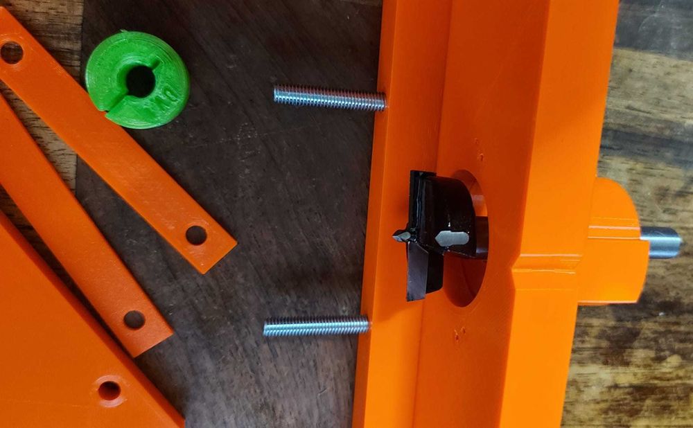 Sablon mobila din plastic dur pentru balamale 35mm model 4.0