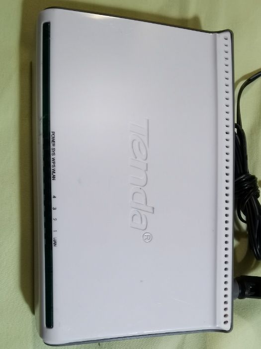 Рутер Тенда Tenda W311R - подходящ за двуетажна къща