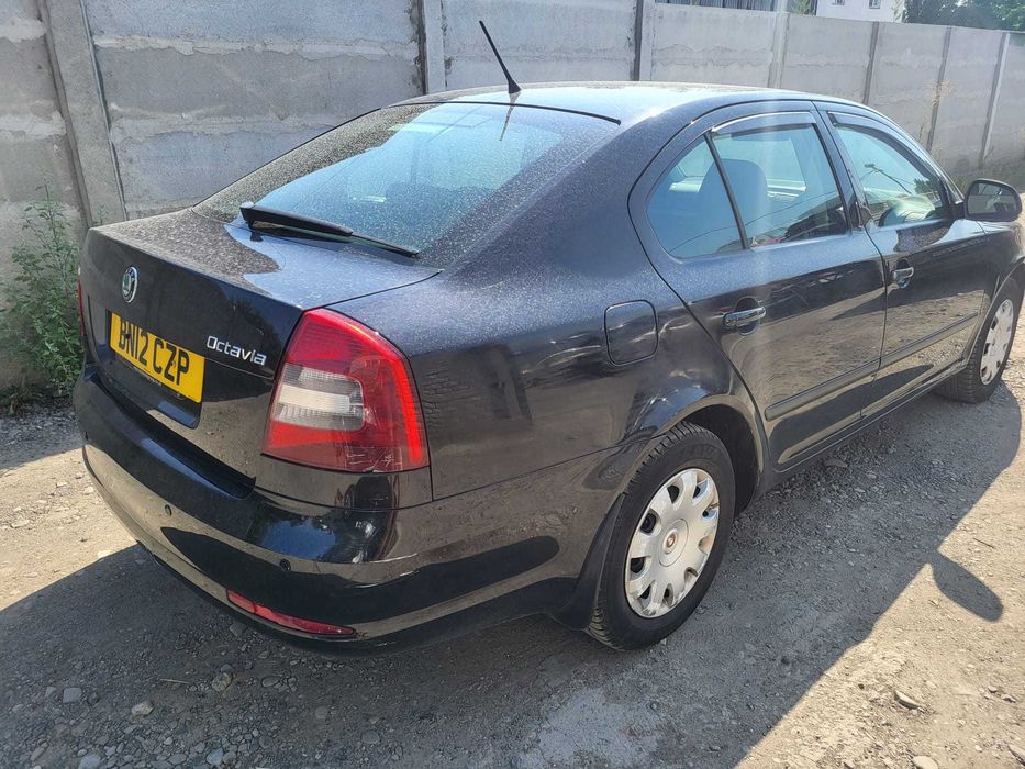 Dezmembram Skoda Octavia 2 2010 Usa fata dreapta /usa spate /motor