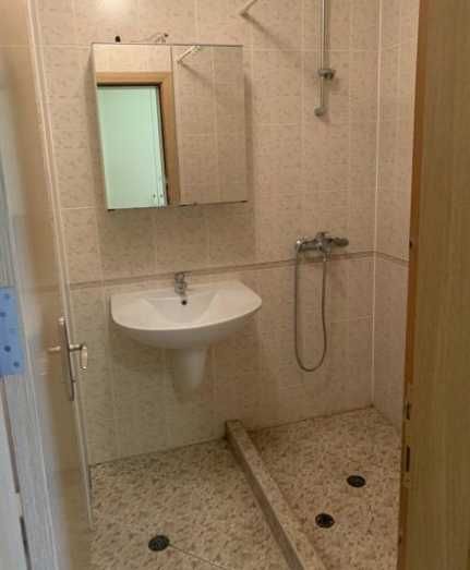 Дава се под наем Двустаен апартамент в Бургас, Изгрев - 75 кв.м за 140.25 € - Снимка #5