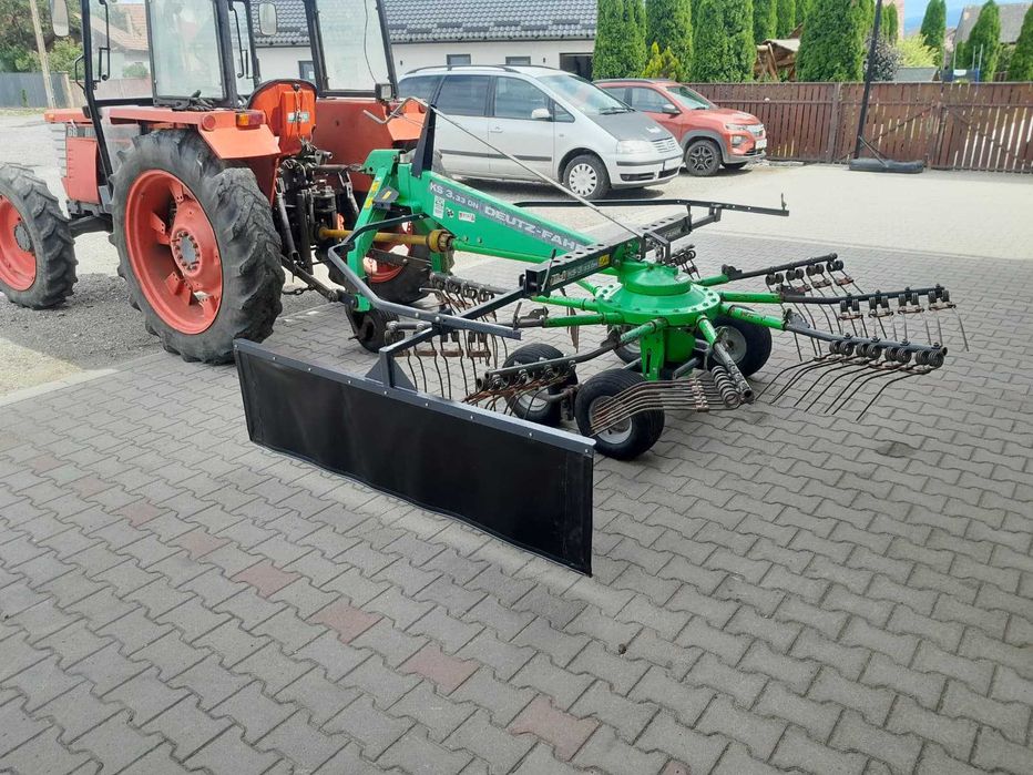 Grebla de adunat fan Deutz-Fahr