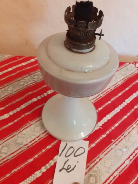 Obiecte vechi de vânzare