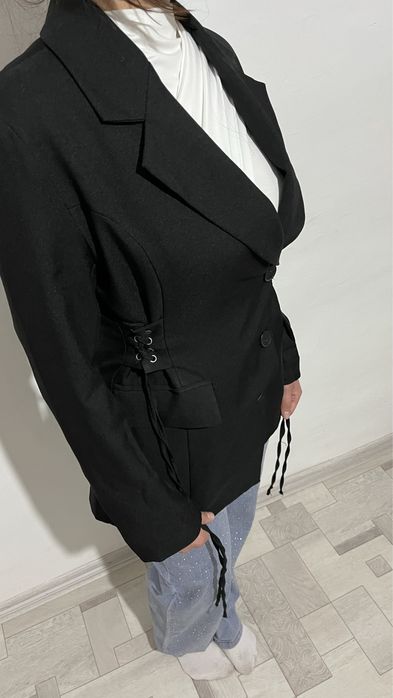 Костюм с завяскои