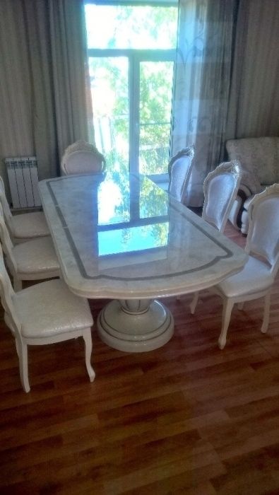 Стол, стулья, итальянского производства