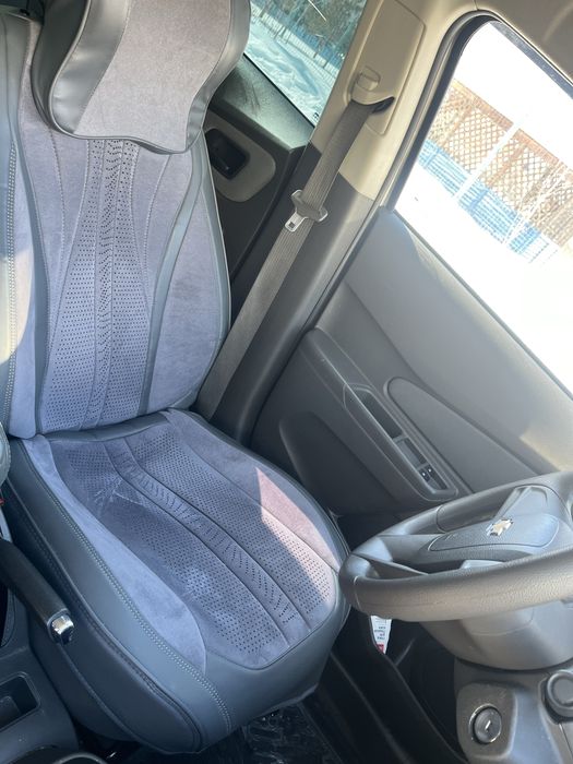 Чехлы почти новые для авто