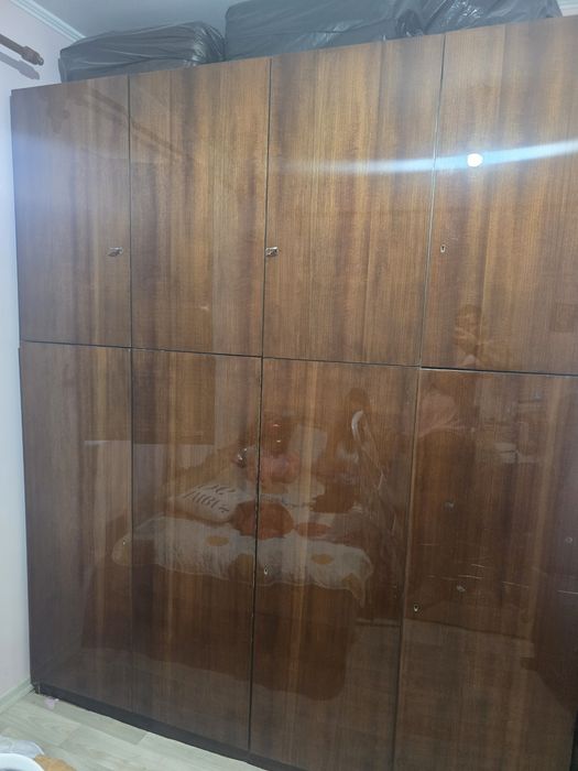 Ретро гардероб в много добро състояние