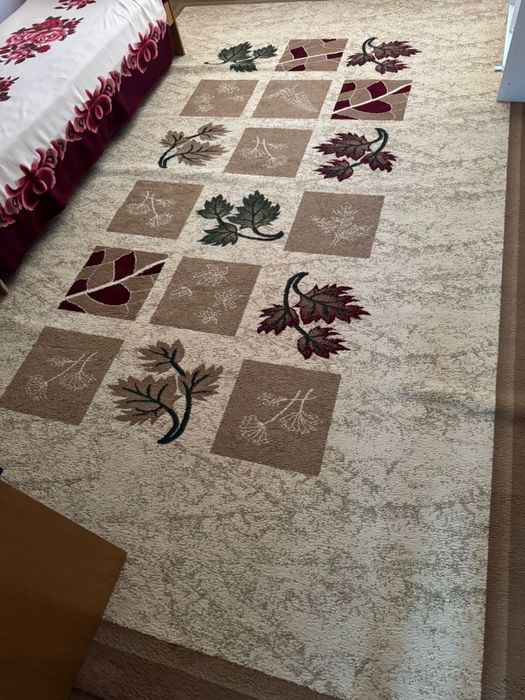 Продам Ковры в хорошем состоянии