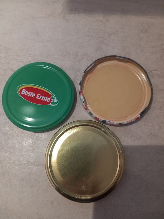 Капачки за буркани ползвани еднократно!